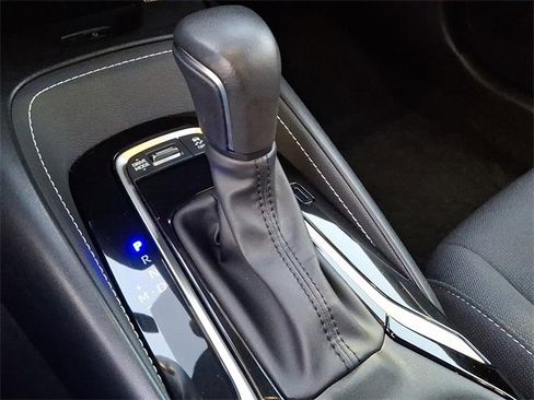 Certified 2024 Toyota Corolla SE image 21