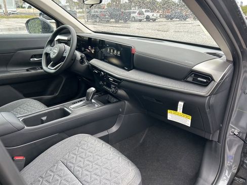 New 2026 Nissan Kicks SV w/ SV Premium Package FWD image 42