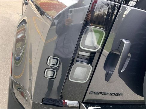 New 2026 Land Rover Defender 110 V8 image 14