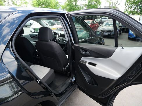 Used 2022 Chevrolet Equinox LT AWD/4WD image 34