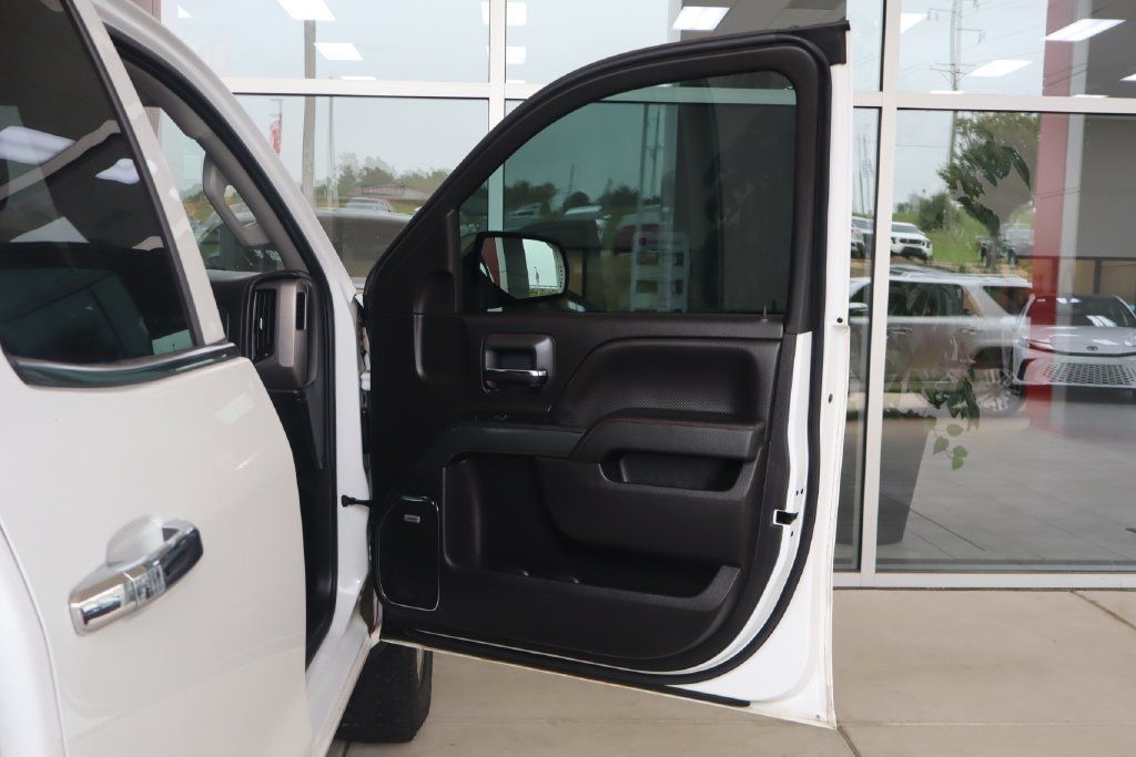 Used 2014 GMC Sierra 1500 SLT w/ All-Terrain Package AWD/4WD image 39
