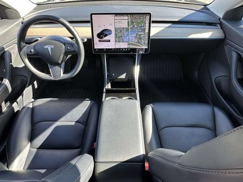 Used 2018 Tesla Model 3 Long Range RWD image 16