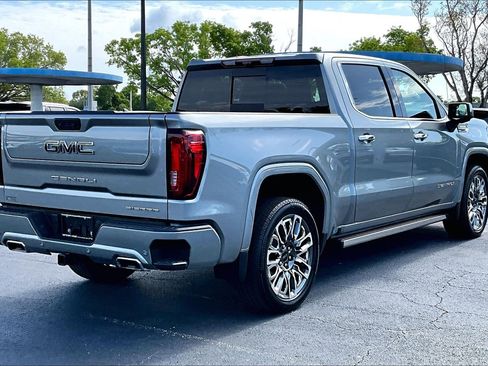 Used 2025 GMC Sierra 1500 Denali Ultimate AWD/4WD image 4