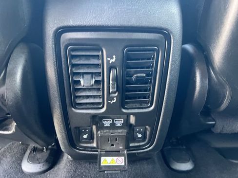 Used 2023 Dodge Durango R/T AWD/4WD image 40