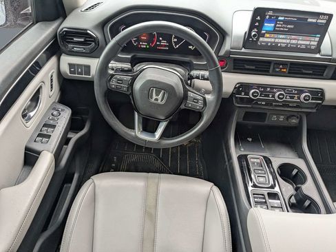 Used 2024 Honda Pilot EX-L image 15