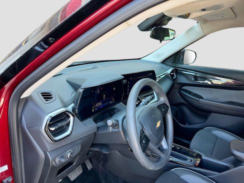 Used 2024 Chevrolet TrailBlazer LT image 9