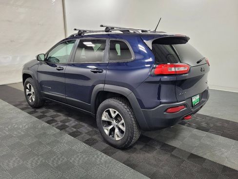 Used 2014 Jeep Cherokee Trailhawk w/ Leather Interior Group AWD/4WD image 3