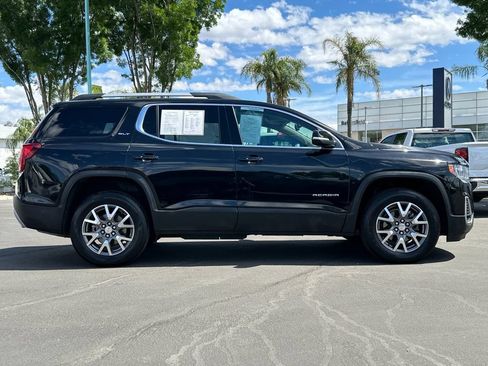 Used 2023 GMC Acadia SLT AWD/4WD image 2