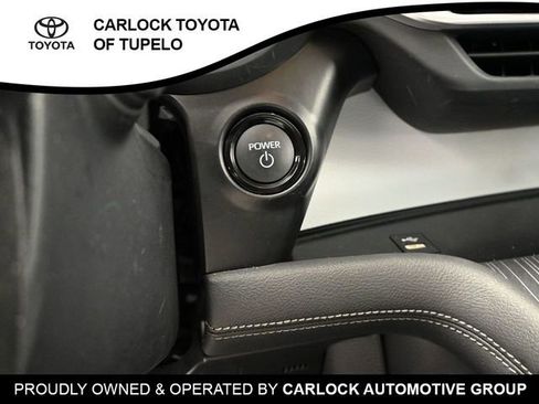 Used 2025 Toyota Sienna XLE image 15