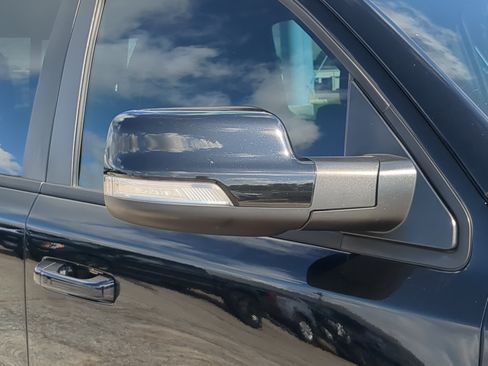 Used 2022 RAM 1500 Laramie AWD/4WD image 10