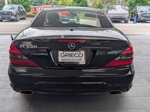 Used 2011 Mercedes-Benz SL 550 image 10