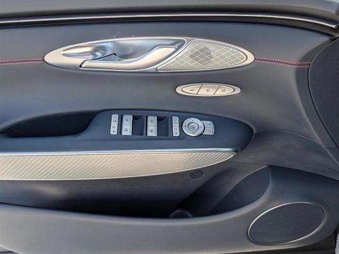 Used 2025 Genesis GV70 3.5T Sport image 20