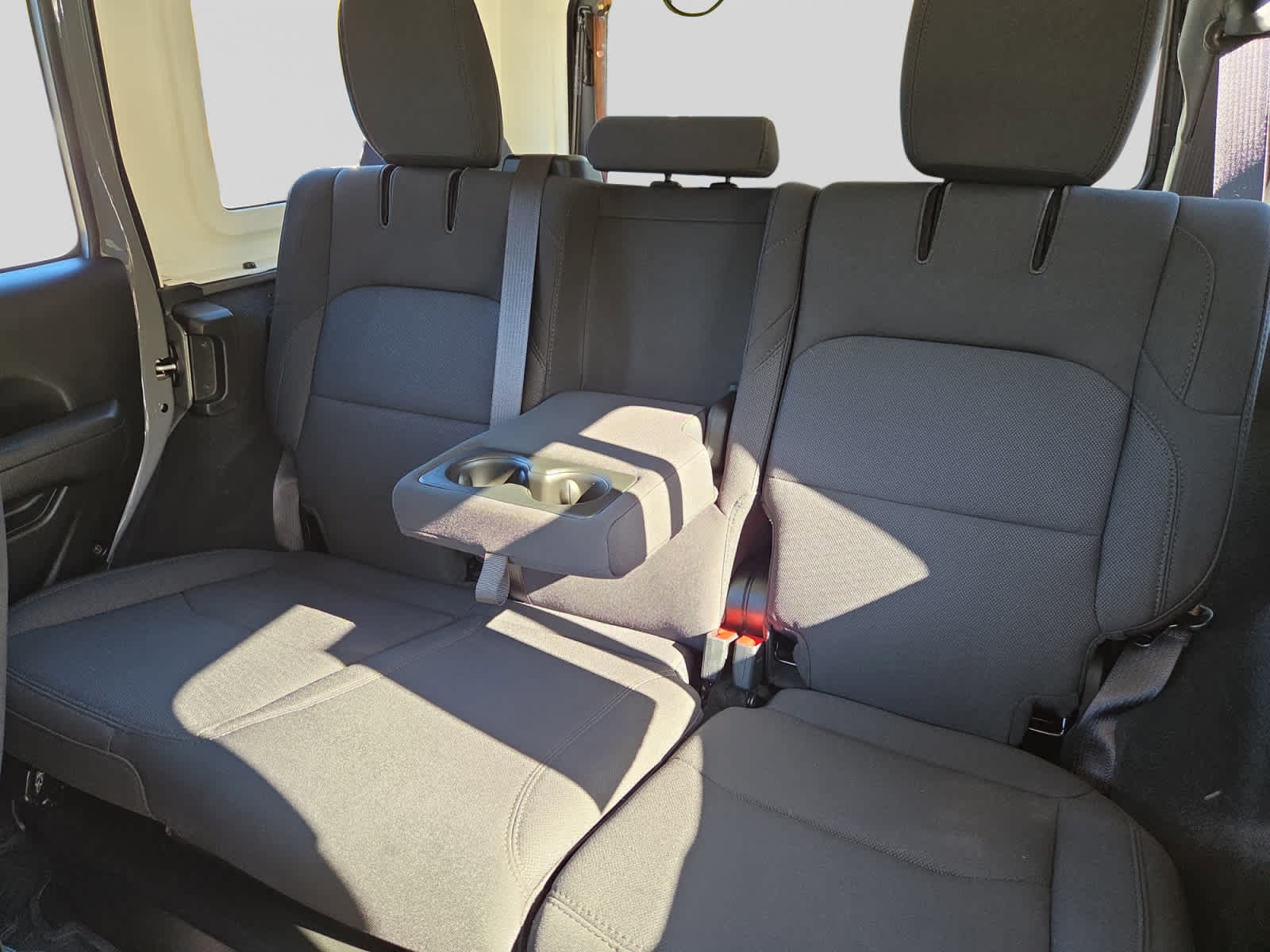 Used 2023 Jeep Wrangler Unlimited w/ Cold Weather Group AWD/4WD image 18