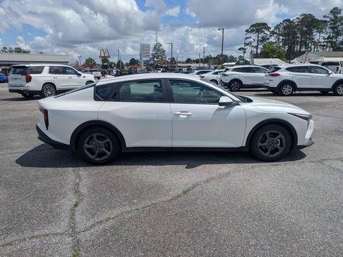 Used 2025 Kia K4 FWD image 3
