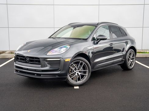New 2026 Porsche Macan image 1