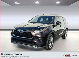 Used 2022 Toyota Highlander Platinum video 1