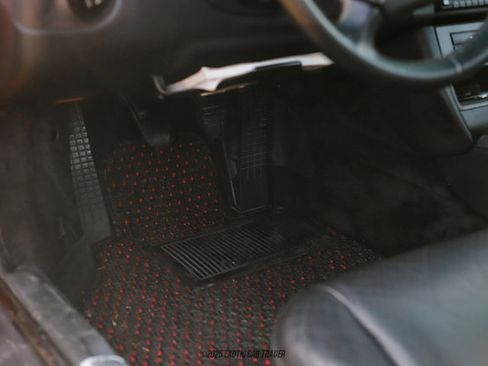 Used 1999 Porsche 911 Carrera image 38