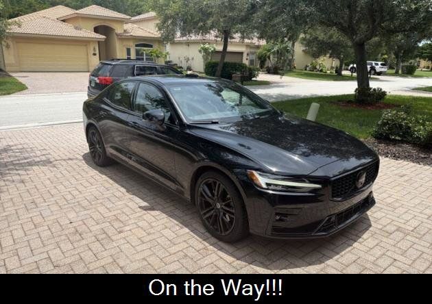 Certified 2024 Volvo S60 B5 Plus AWD/4WD image 1