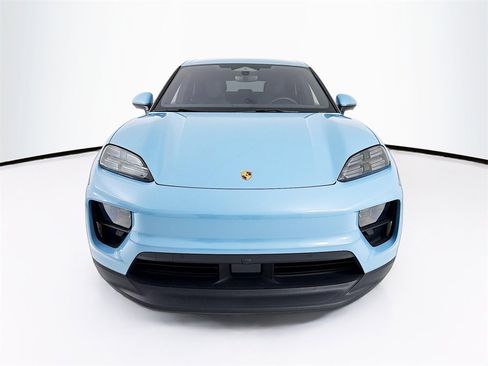 Used 2024 Porsche Macan 4 Electric image 6