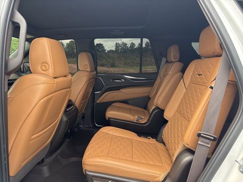 Used 2023 Cadillac Escalade Sport w/ Touring Package AWD/4WD image 11