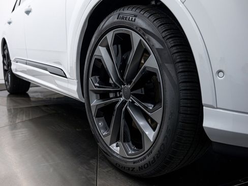 New 2026 Audi Q7 3.0T Prestige image 22
