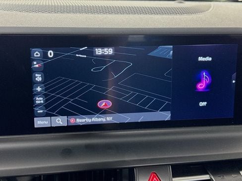 Certified 2024 Kia Seltos EX AWD/4WD image 13