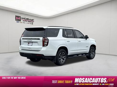Used 2023 Chevrolet Tahoe Z71 w/ Luxury Package AWD/4WD image 7