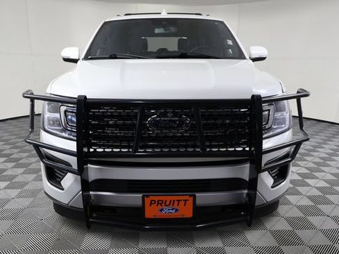 Used 2020 Ford Expedition XLT w/ Equipment Group 202A AWD/4WD image 3