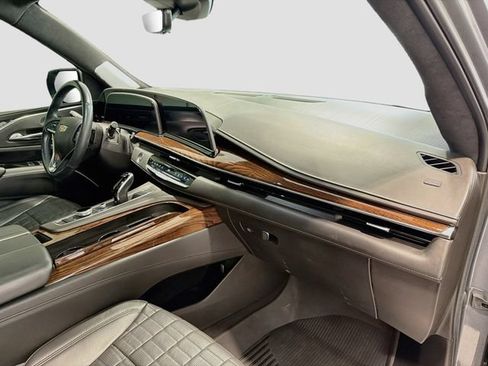 Used 2021 Cadillac Escalade Sport Platinum AWD/4WD image 28