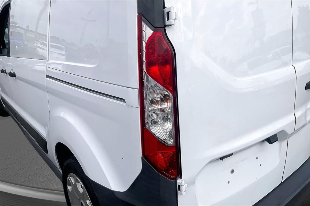 Used 2015 Ford Transit Connect XL FWD image 31