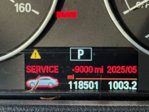 Used 2015 BMW 320i Sedan image 3