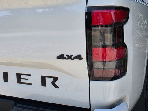 New 2026 Nissan Frontier SV w/ SV Convenience Package image 8