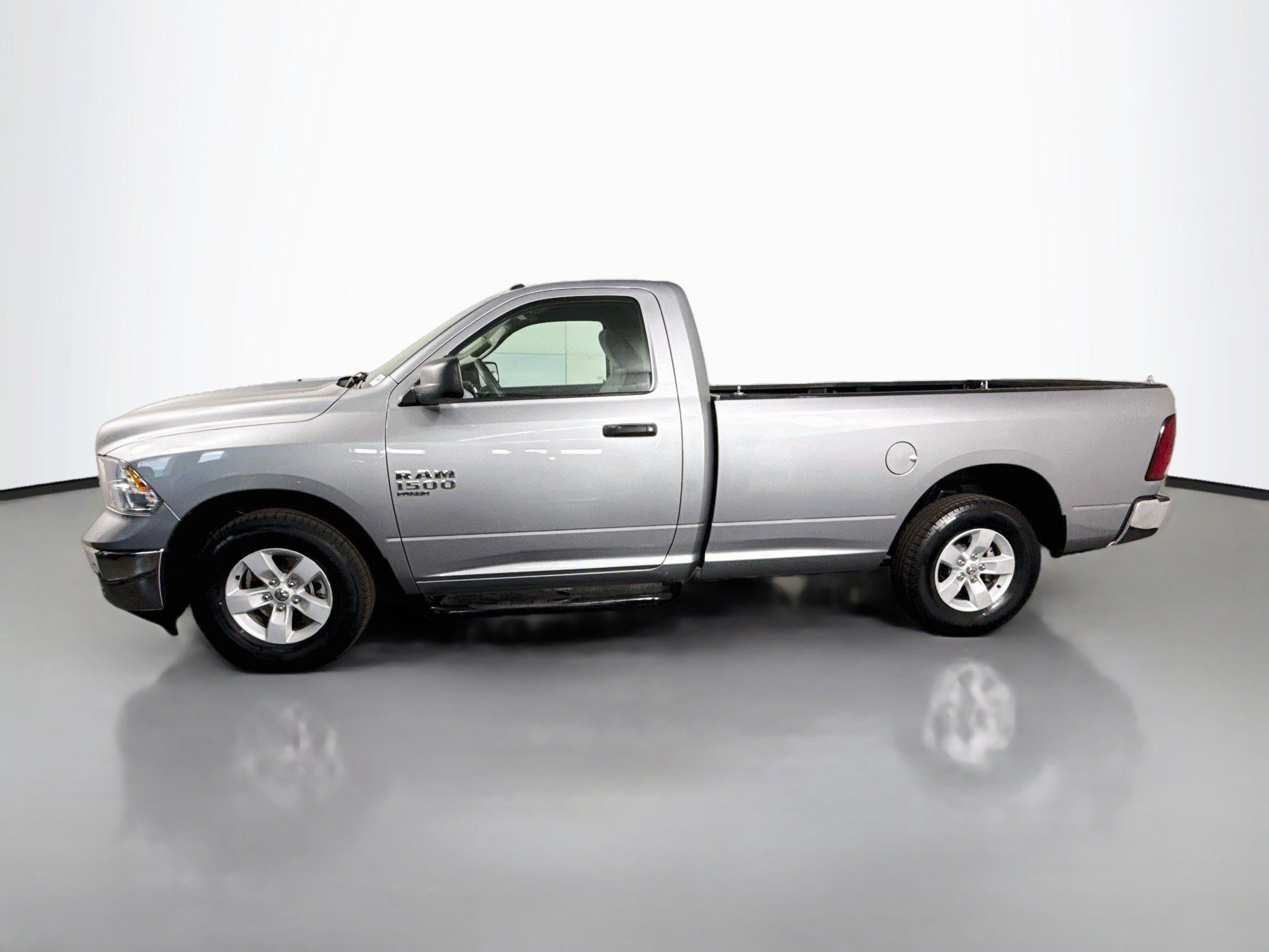 Used 2021 RAM 1500 Tradesman w/ Chrome Plus Package RWD image 6