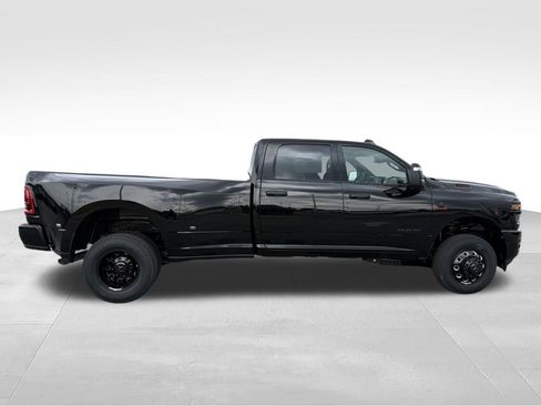 New 2026 RAM 3500 Big Horn AWD/4WD image 7
