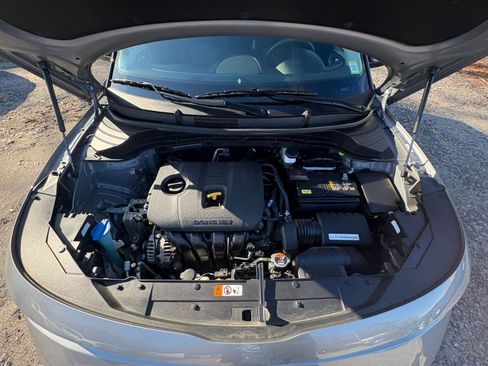 Used 2025 Kia Soul LX w/ LX Technology Package image 29