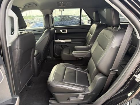 Used 2024 Ford Explorer XLT w/ Equipment Group 202A AWD/4WD image 14