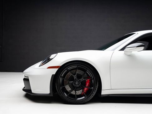 Used 2024 Porsche 911 GT3 image 19