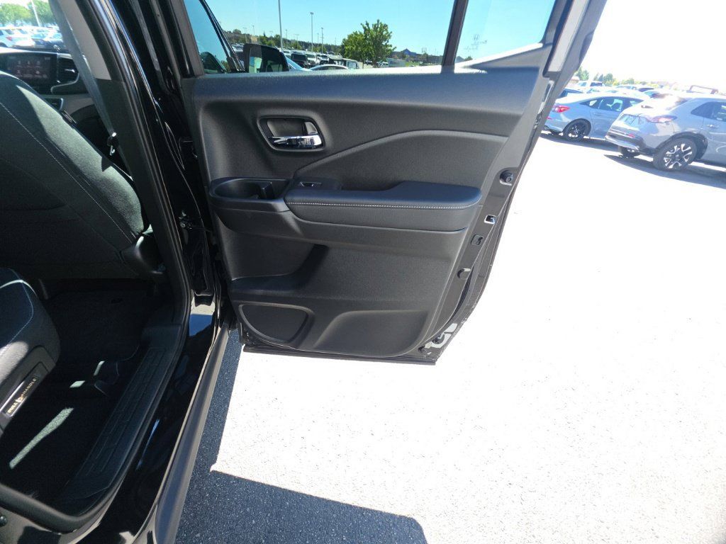 Certified 2023 Honda Ridgeline Sport image 30