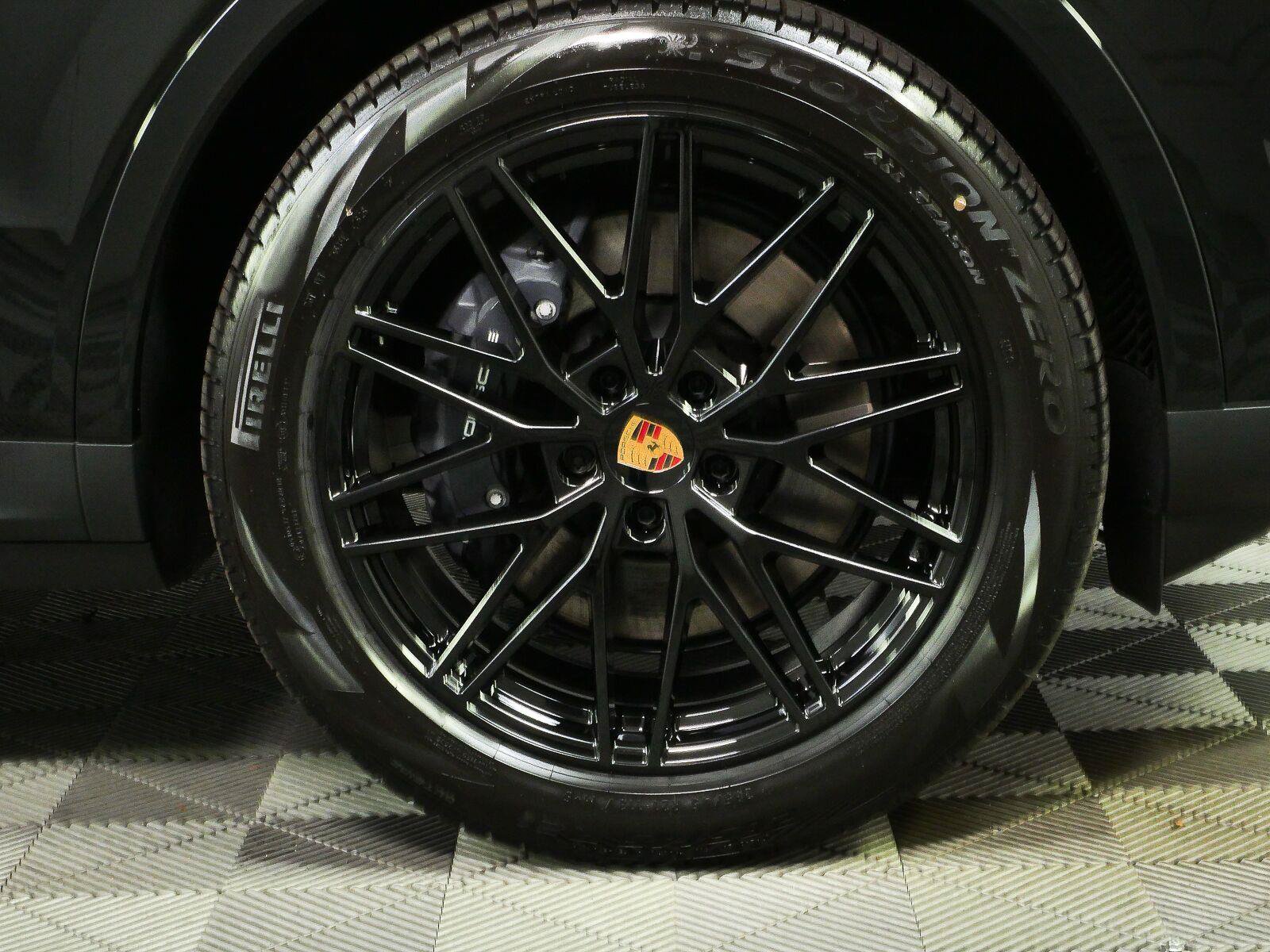 New 2026 Porsche Cayenne AWD/4WD image 36