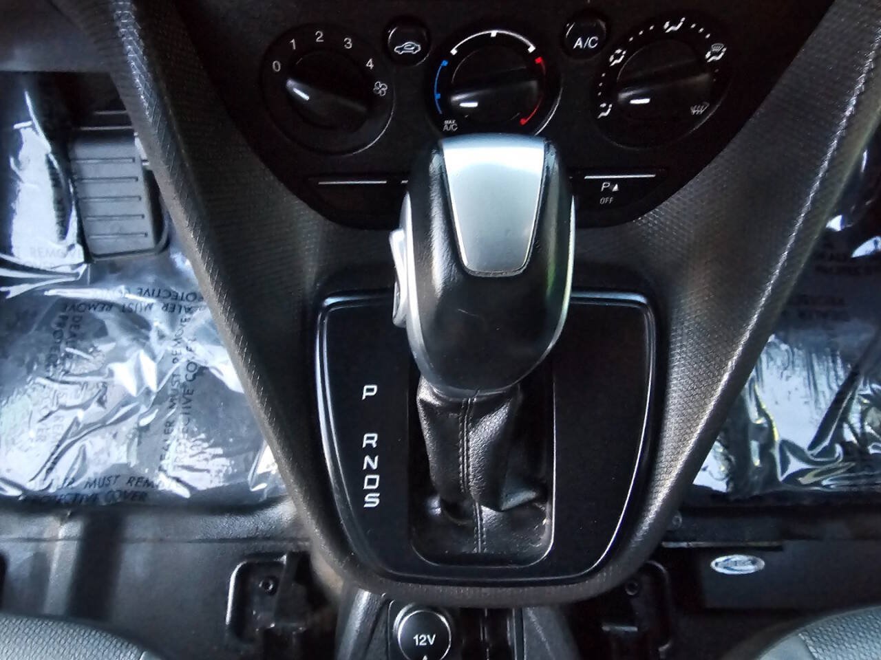 Used 2015 Ford Transit Connect XL FWD image 29