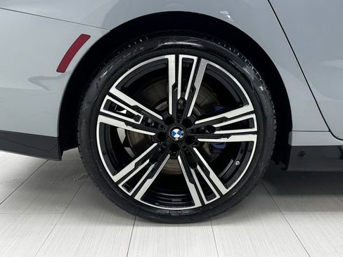Used 2023 BMW 760i xDrive w/ Executive Package image 50