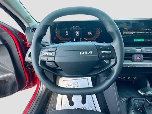 New 2026 Kia K4 FWD image 11