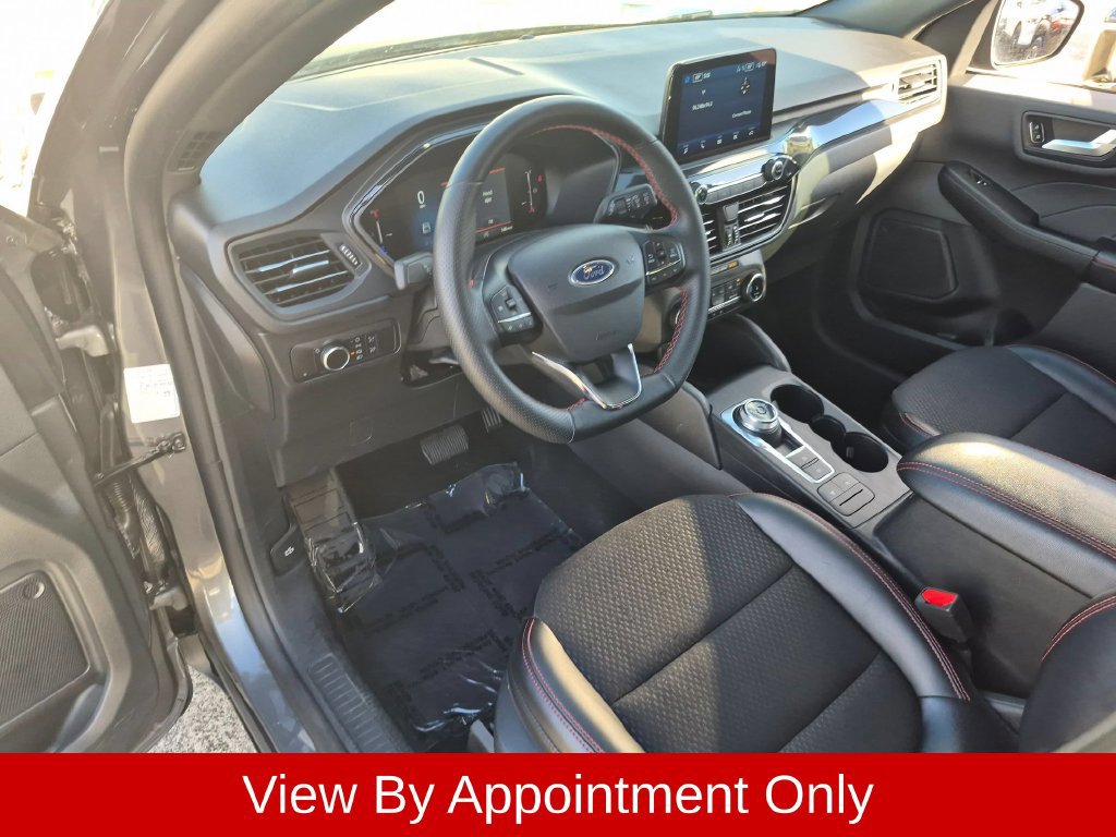 Used 2025 Ford Escape ST-Line AWD/4WD image 11