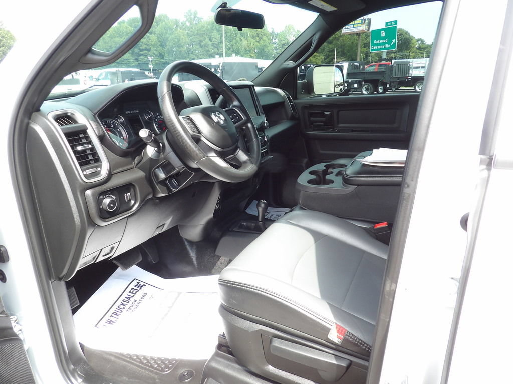 Used 2021 RAM 3500 Tradesman w/ Chrome Appearance Group AWD/4WD image 16