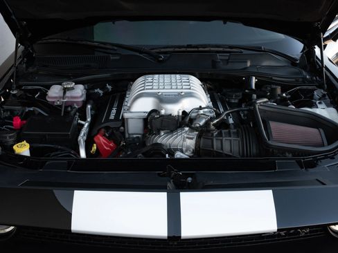 Used 2019 Dodge Challenger SRT Hellcat w/ Laguna Leather Package image 24