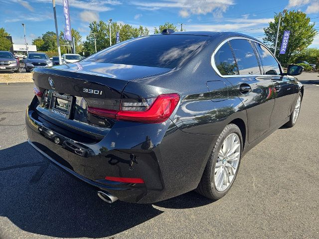 Used 2024 BMW 330i xDrive Sedan w/ Convenience Package AWD/4WD image 6