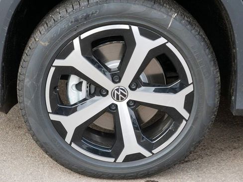 New 2026 Volkswagen Tiguan SE AWD/4WD image 5