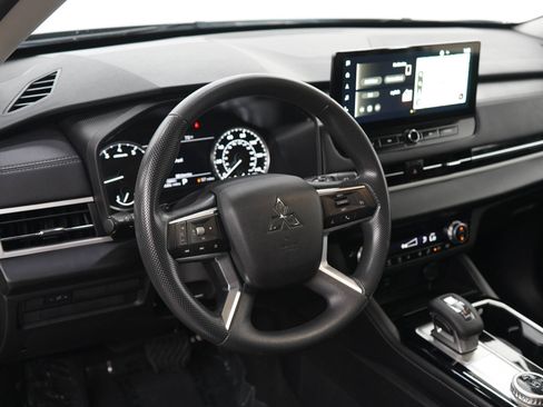 Used 2025 Mitsubishi Outlander ES AWD/4WD image 20