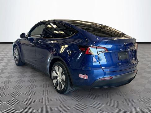 Used 2022 Tesla Model Y Long Range AWD/4WD image 5