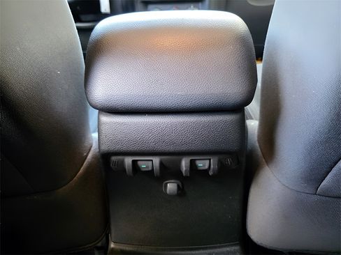 Used 2017 Jeep Wrangler Unlimited Sport w/ Quick Order Package 24S image 16